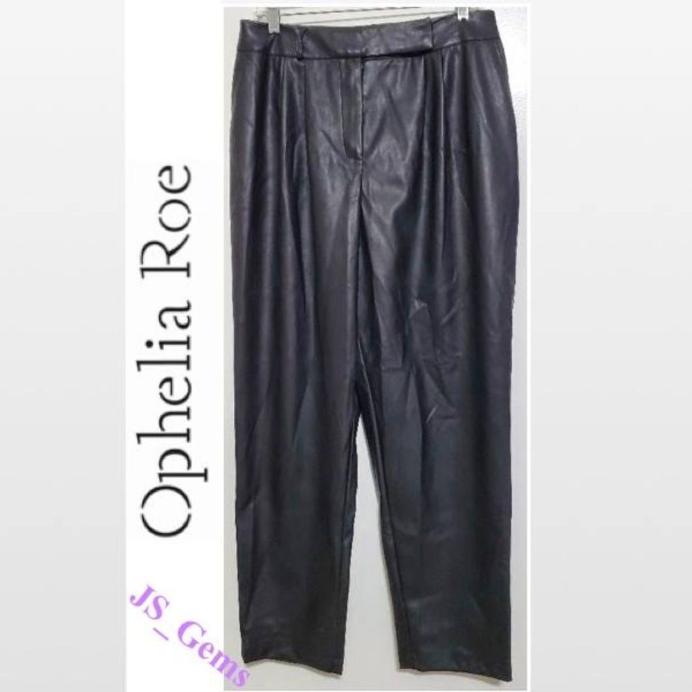 New Plus 14 Black High Rise Vegan Pleather Cropped Pants